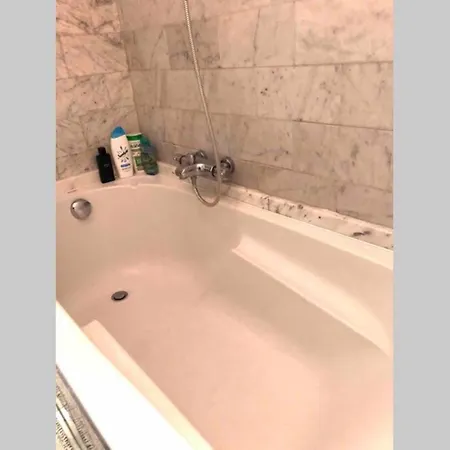 Апартаменты Ruim 3 Slaapkamerappartement Vlakbij Het