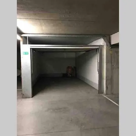 Ruim 3 Slaapkamerappartement Vlakbij Het Коксейде